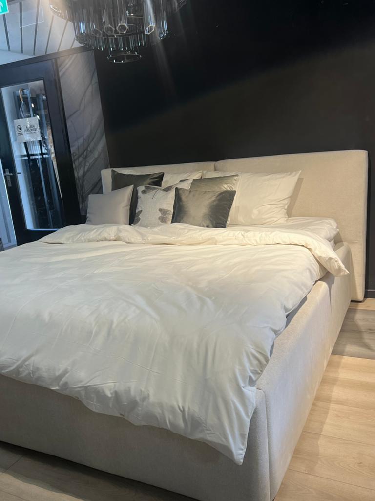 Showroommodel Norde tweepersoonsbed, Ophalen, Zo goed als nieuw, Tweepersoons, 180 cm