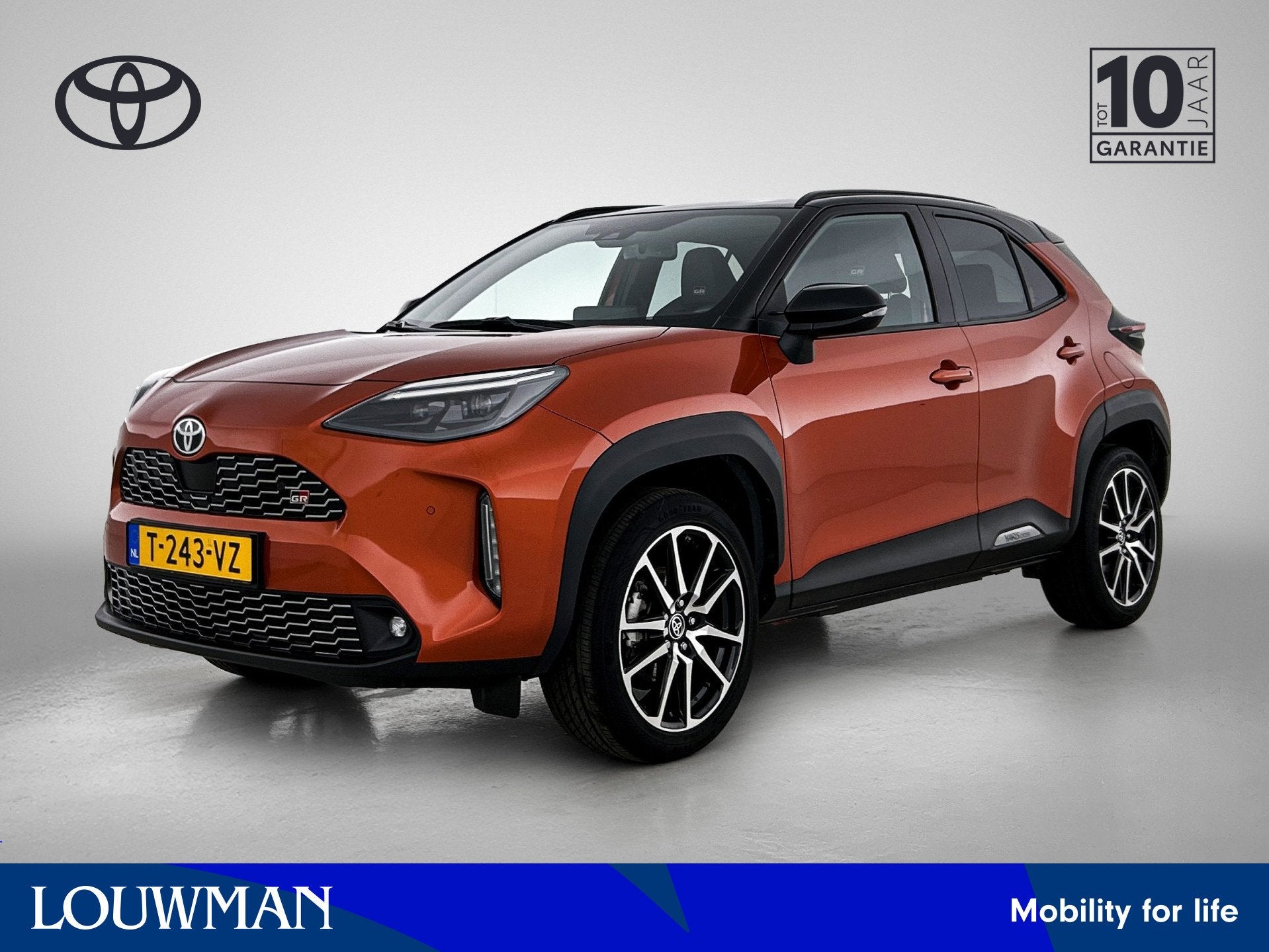 Toyota Yaris Cross 1.5 Hybrid GR Sport | JBL | Head-up displ, Auto's, Gebruikt, Grijs, Hybride Elektrisch/Benzine, 3 cilinders