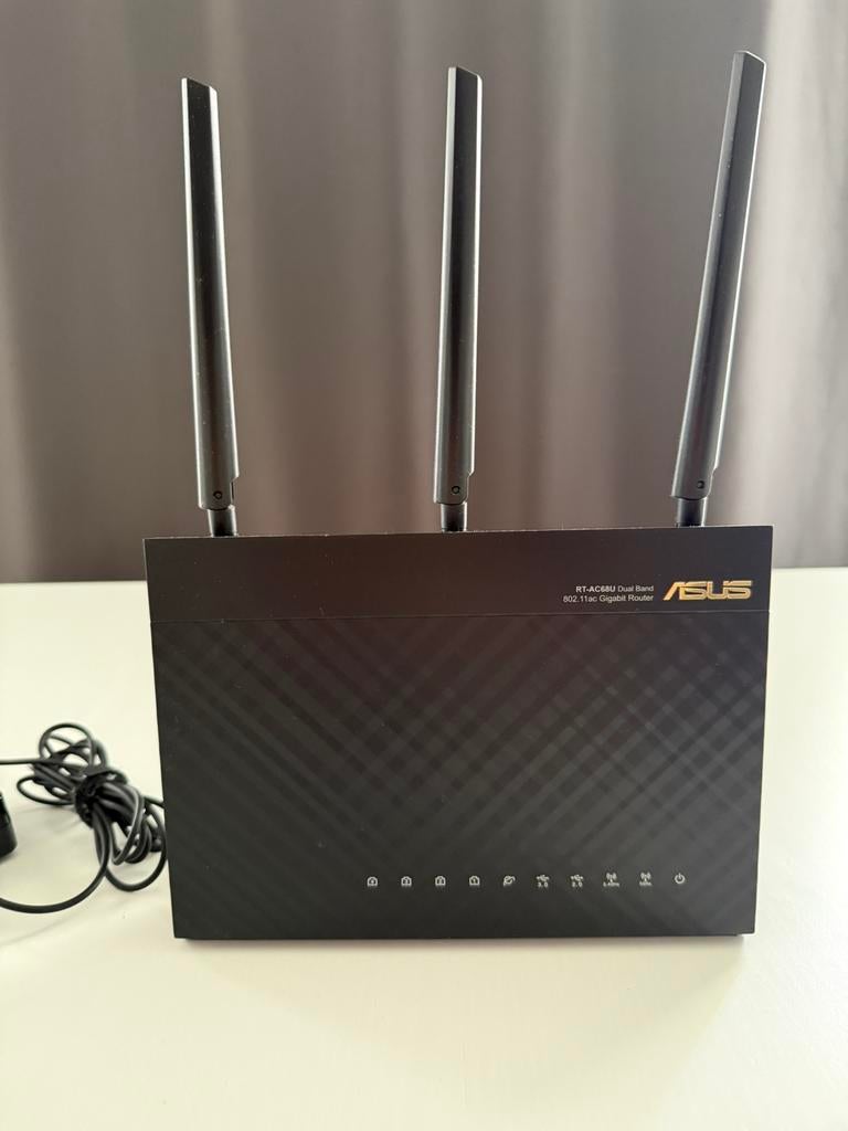 ASUS RT-AC68U Dual Band 802.11ac Gigabit Router, Ophalen, Zo goed als nieuw, Router
