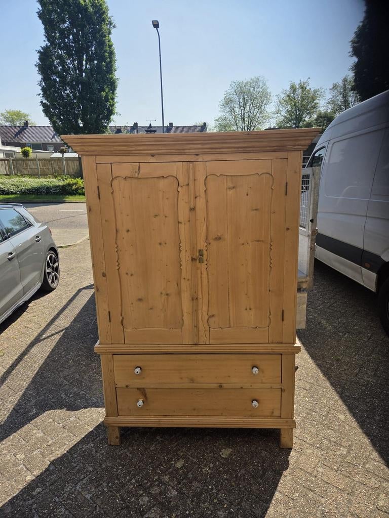Oude grenen kast., Antiek en Kunst, Antiek | Meubels | Kasten, Ophalen