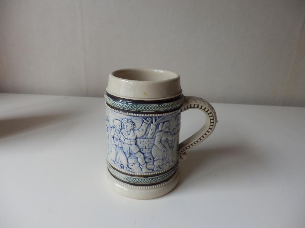 Bier Pul Hoogte 12 cm doorsnede 9 cm, Ophalen of Verzenden, Zo goed als nieuw, Pul(len), Overige merken