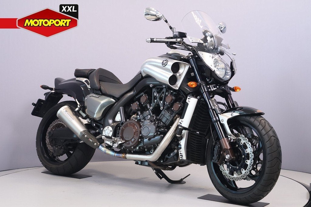 Yamaha V-MAX 1700 (bj 2009), Motoren, Motoren | Yamaha, Koolhovenlaan 101
1119 NC  Schiphol-Rijk, NL, Klantenservice@yamaha-motor.nl
