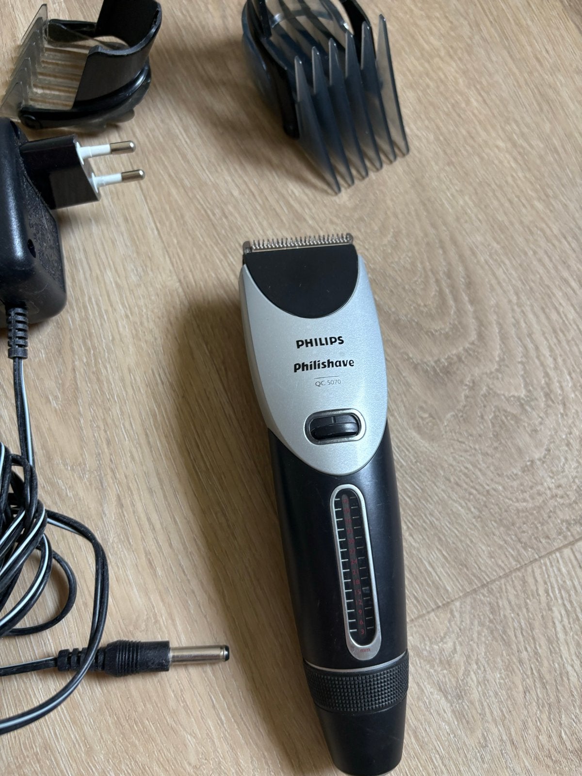 Philips Philishave QC 5070 Baardtrimmer met accessoires, Ophalen of Verzenden, Gebruikt, Haarverzorging