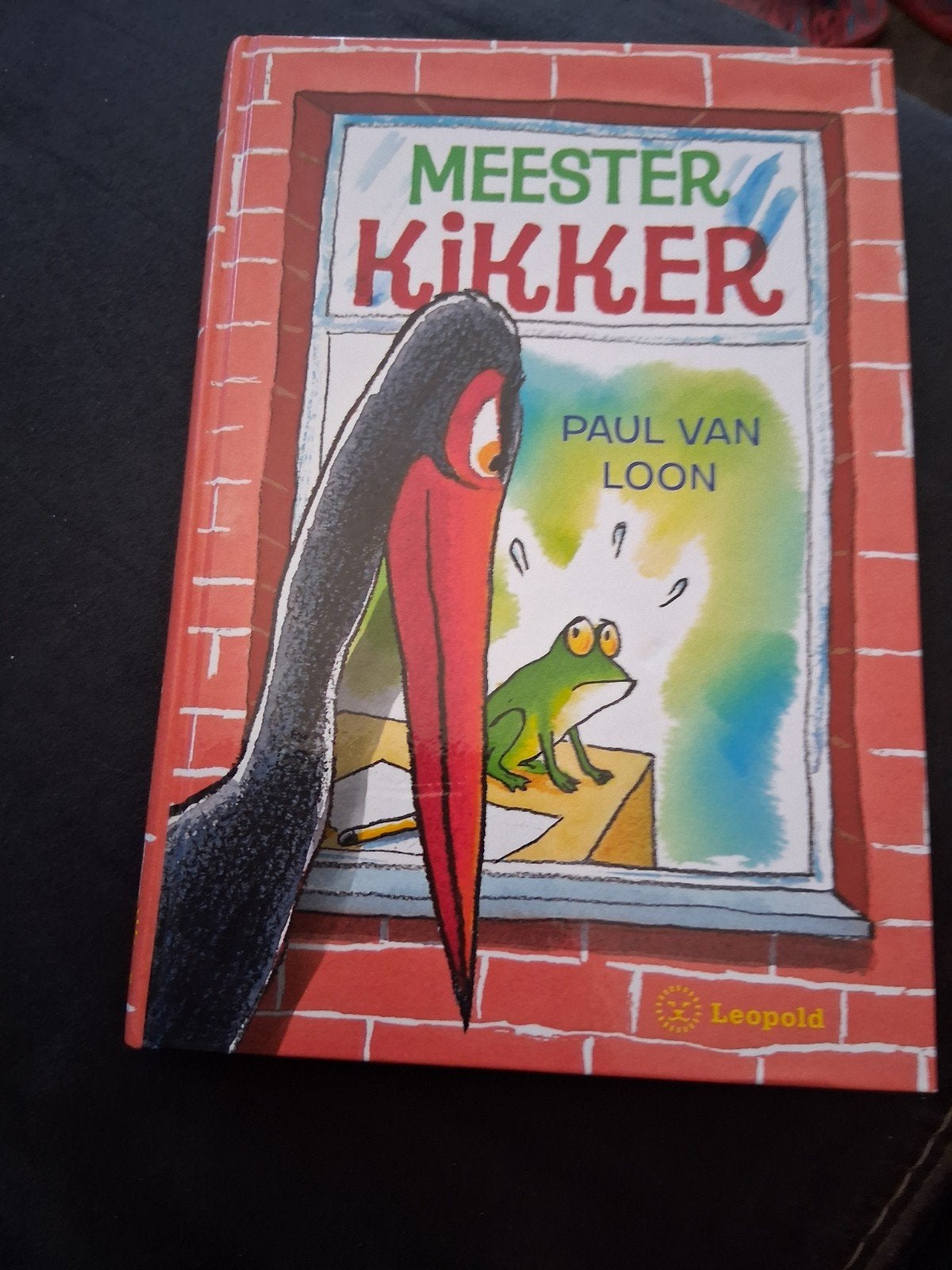 Meester Kikker - Paul van Loon (Kinderboek), Ophalen