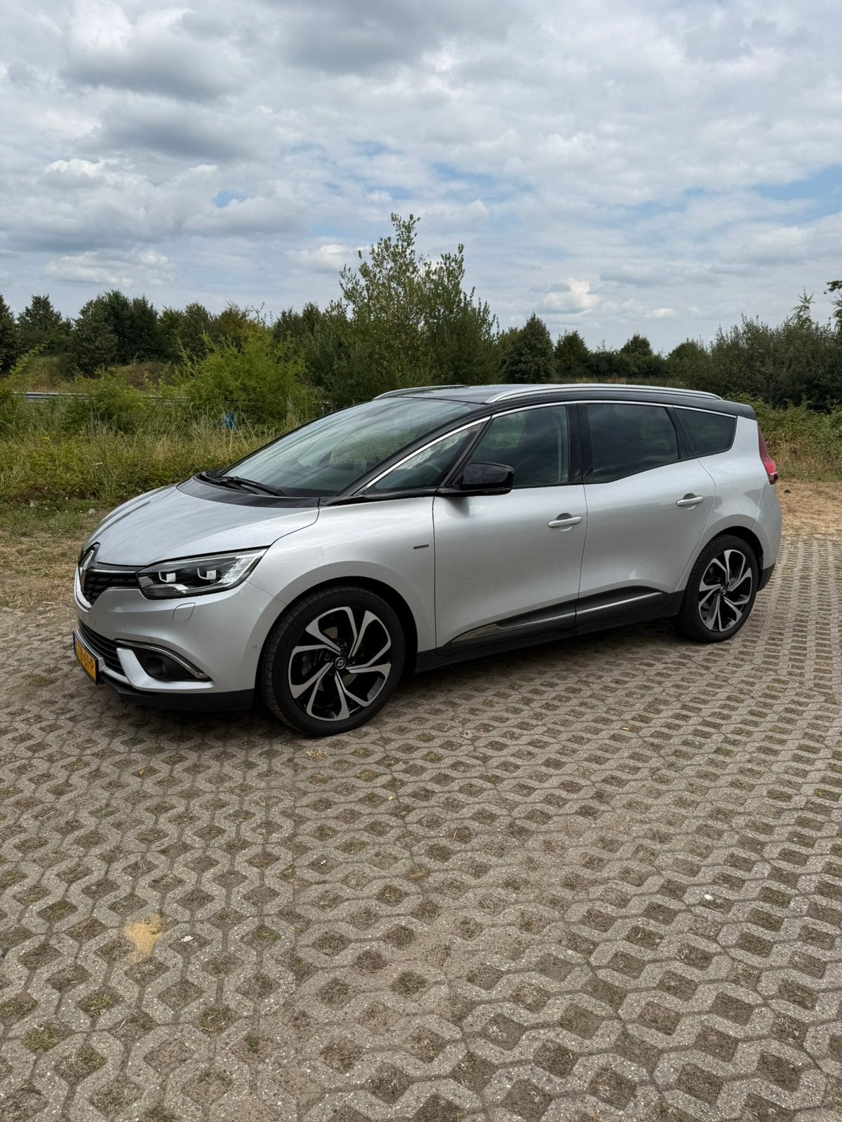 Renault Grand Scenic 1.3 TCe 160pk Bose 2019, Auto's, Renault, Voorwielaandrijving, 1800 kg, 4 cilinders, Leder en Stof