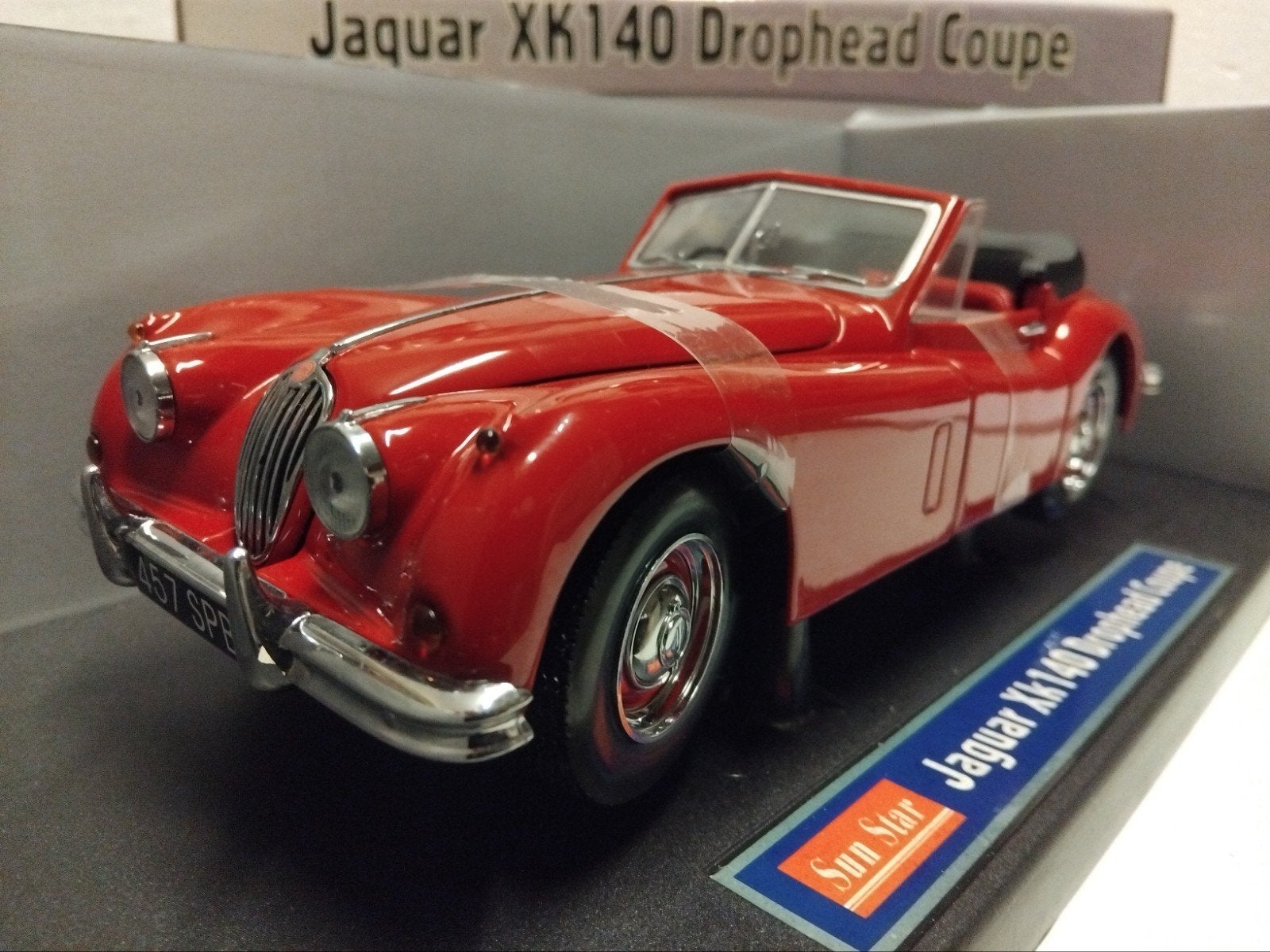 Jaguar XK 140 Roadster rood Drophead Sun Star metal 1:18 KRD, Ophalen of Verzenden, Zo goed als nieuw, Auto, Sun Star
