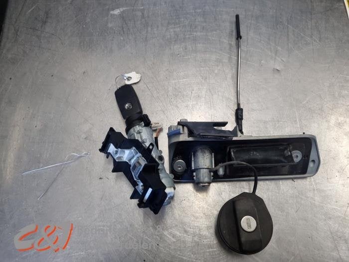 Kontaktslot + Sleutel van een Volkswagen Caddy, Gebruikt, -, Volkswagen, -