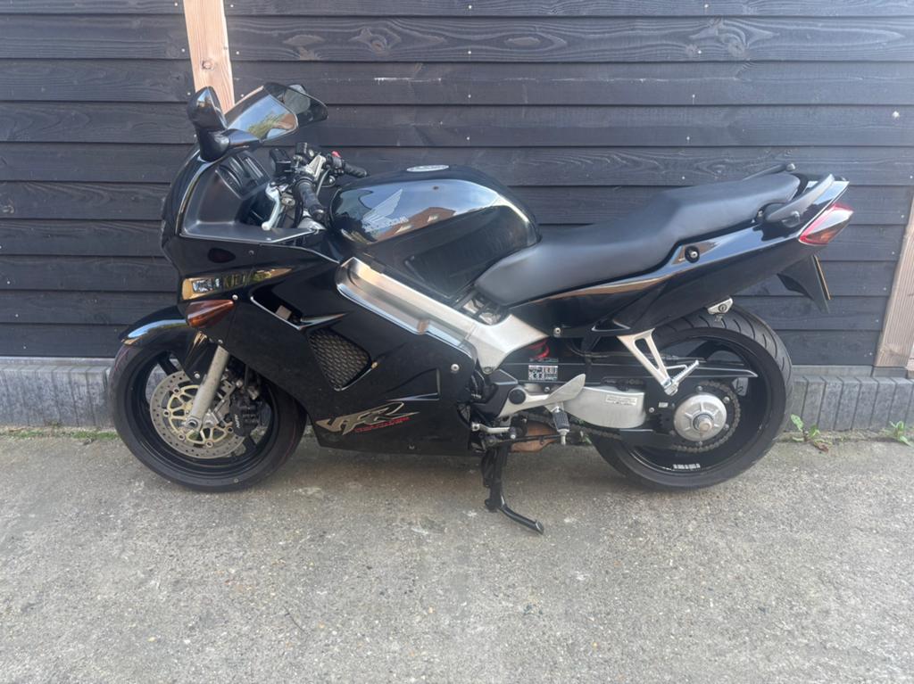 Honda VFR 800, Motoren, Motoren | Honda, 4 cilinders, Motorrijbewijs A, Gebruikt, Particulier