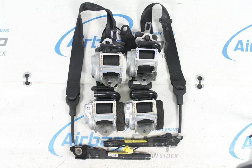 4 x gordels + 2 x spanners Fiat 500X (2014-heden)