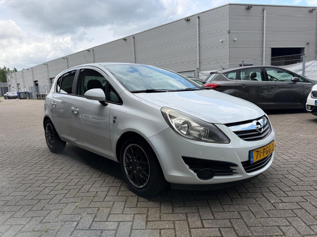 Opel Corsa 1.3 CDTi EcoFlex S/S '111' Edition AIRCO, Voorwielaandrijving, Euro 5, 28 km/l, Gebruikt