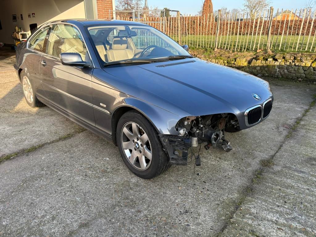 Bmw 320ci e46 in onderdelen partout, Auto-onderdelen, Ophalen, BMW, Motorkap