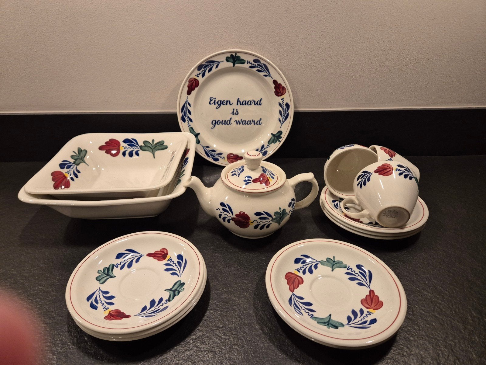 Boerenbont servies, Ophalen, Zo goed als nieuw, Aardewerk, Kop(pen) en/of Schotel(s)