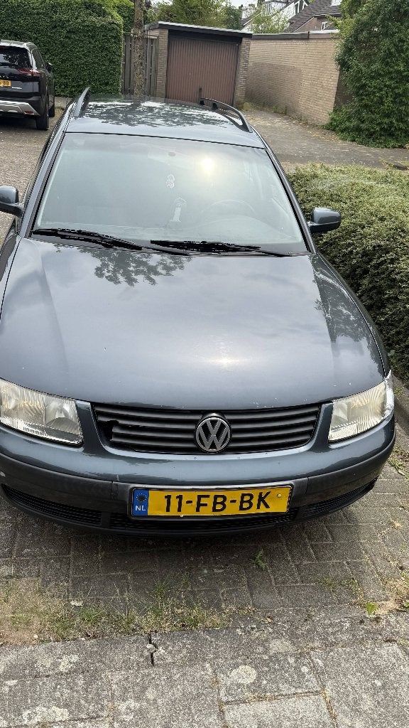 Bied NU! Ruime Volkswagen Passat 1.9 TDI Variant 90pk, Auto's, Stof, Zwart, 4 cilinders, Blauw