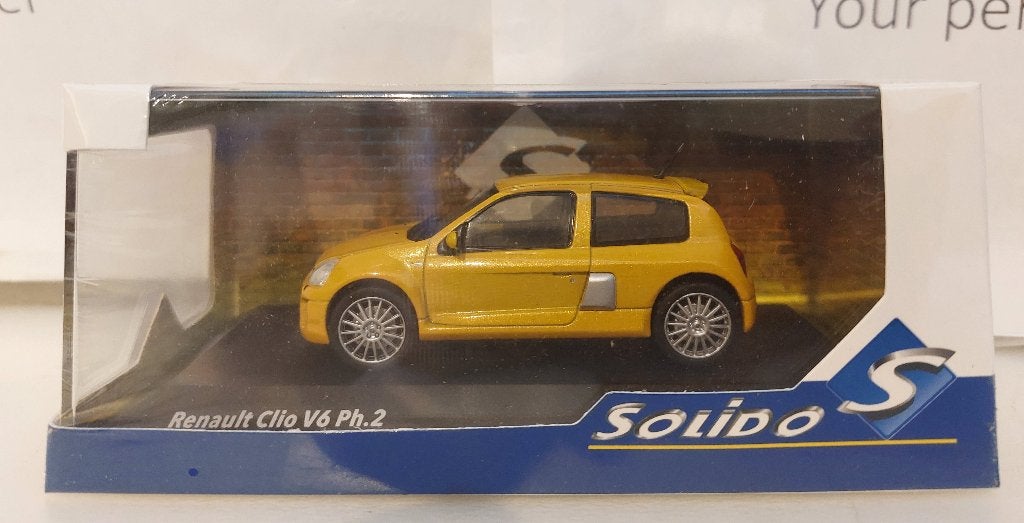 Solido 1:43 Renault Clio V6 Phase 2 2003 sirius yellow nieuw, Ophalen of Verzenden, Nieuw, Auto, Solido