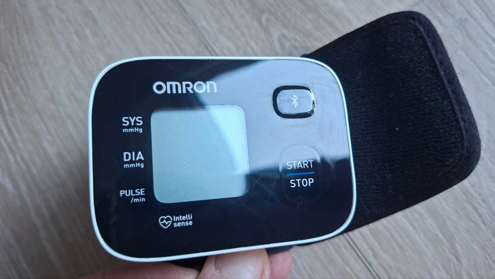 Omron RS3 Intelli IT Bloeddrukmeter (HEM-6161T-E), Ophalen of Verzenden, Zo goed als nieuw, Overige typen