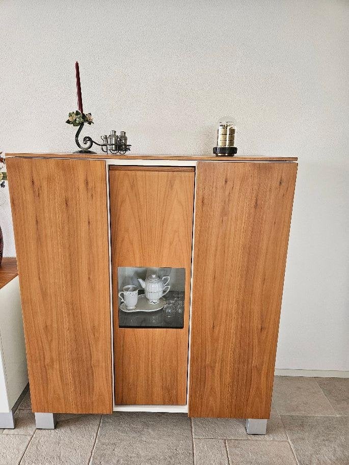 Zeer mooie vitrine kast, Ophalen, 100 tot 150 cm, 25 tot 50 cm, Met deur(en)