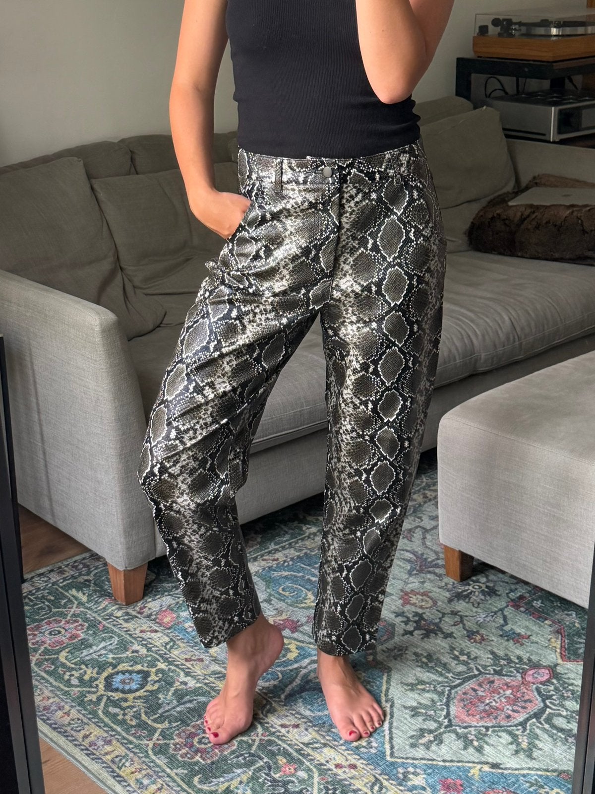Mango pyton broek / slangenprint broek, Kleding | Dames, Broeken en Pantalons, Zwart, Ophalen of Verzenden, Zo goed als nieuw