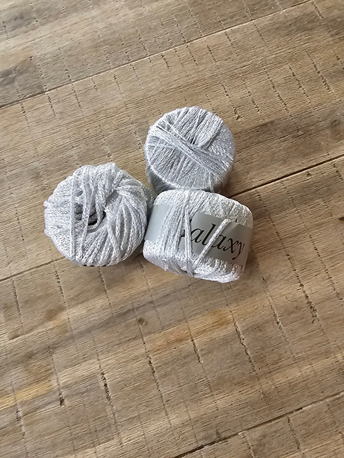 3 bollen wol, Ophalen of Verzenden, Nieuw, Breien of Haken, Wol of Garen