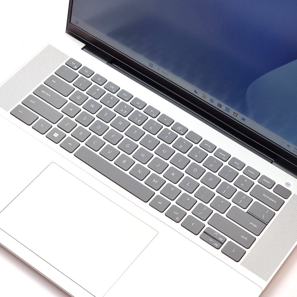 Dell Inspiron 16 5630 i7 16GB 1TB laptop, Dell, Gebruikt, Support@Dell.com, One Dell Way
Round Rock, TX 78682
United States