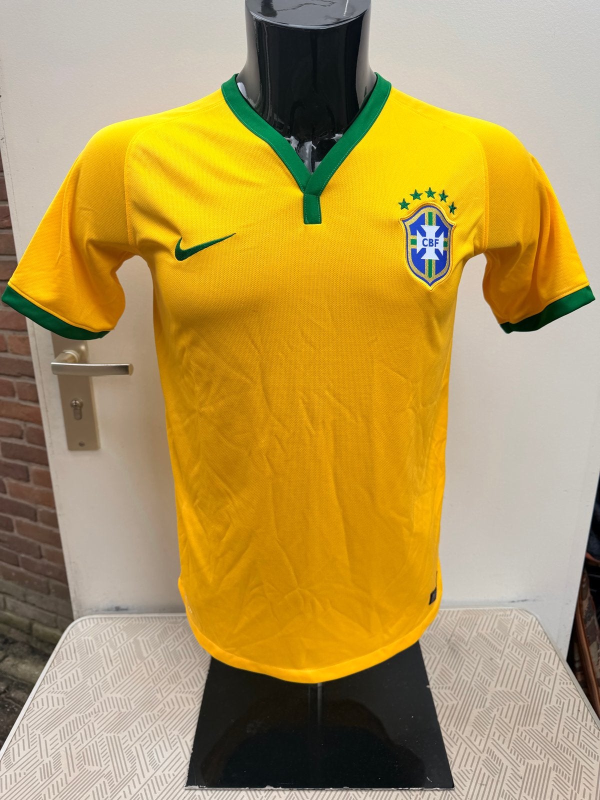 Nike Brazilië Thuisshirt 2014 WK - Maat s, Geel, Ophalen of Verzenden, Zo goed als nieuw, Maat 46/48 (XL) of groter