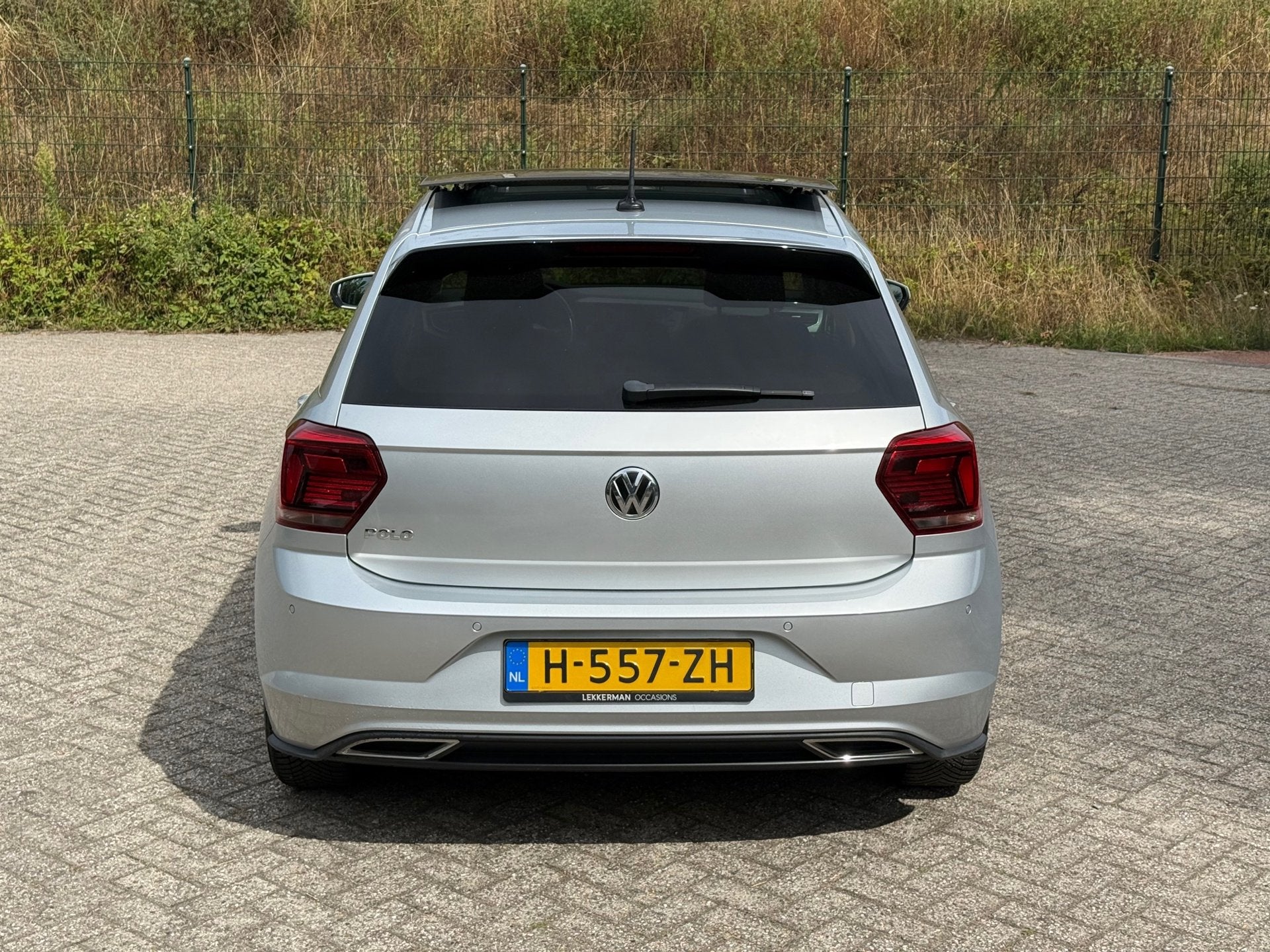 Volkswagen Polo 1.0 TSI Highline R-LINE I PANO I DSG I CLIMA, Auto's, Gebruikt, Euro 6, 95 pk, 49 €/maand