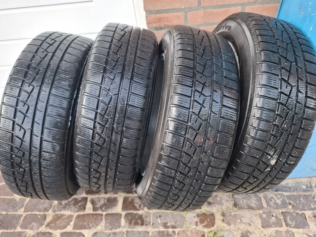 Foto 4 van Renault Megane velgen met winterbanden 185/60/15