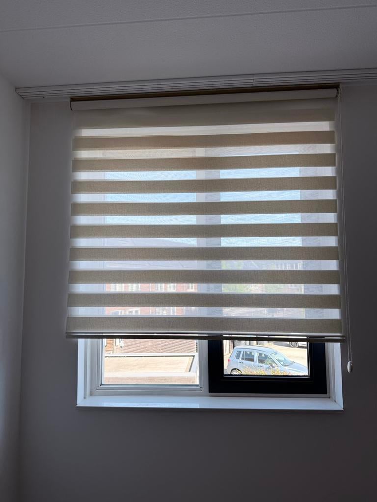 Zebra rolgordijn - Beige/Wit - 155x250 2 maal, 150 tot 200 cm, Ophalen of Verzenden, Zo goed als nieuw, 100 tot 150 cm