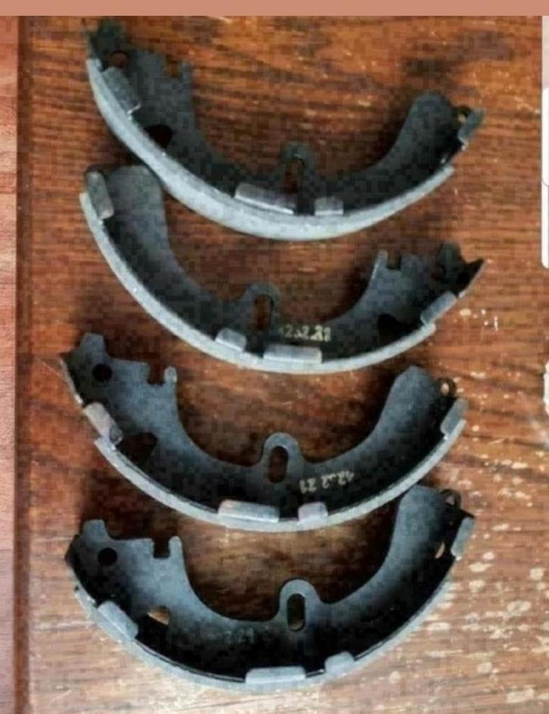 Remschoenen toyota corolla €10,00 geen doos, Ophalen of Verzenden, Nieuw