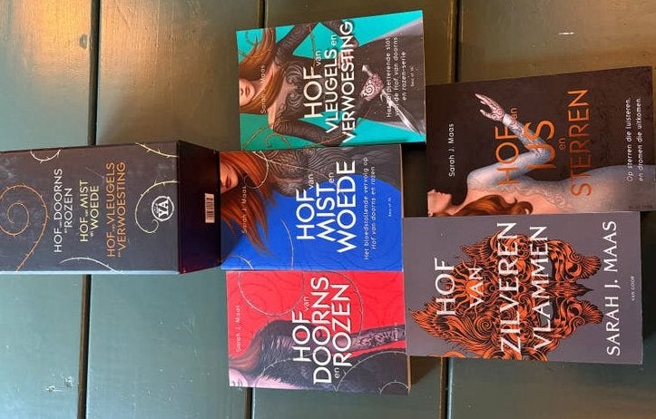 Hof van Doorns en Rozen complete serie - Sarah J. Maas, Boeken, Ophalen of Verzenden, Zo goed als nieuw