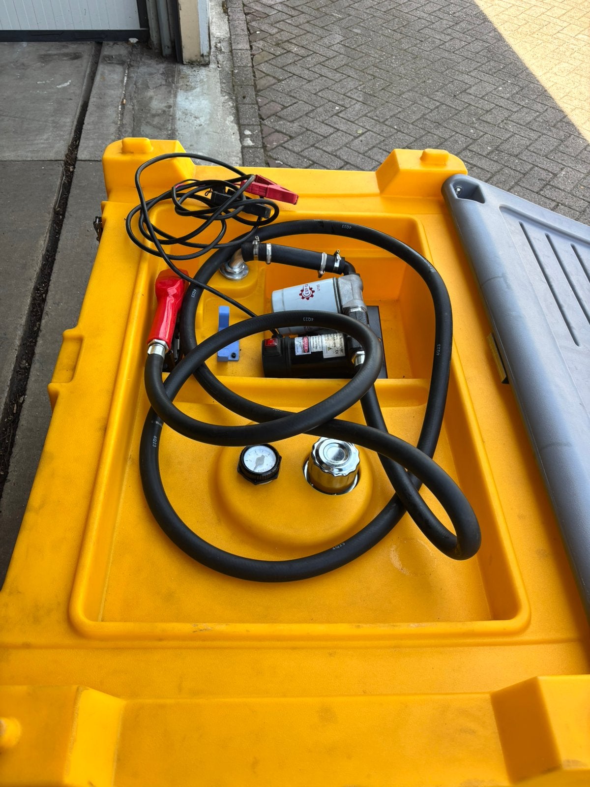 Mobiele diesel  tank 12 v en 230, Ophalen of Verzenden
