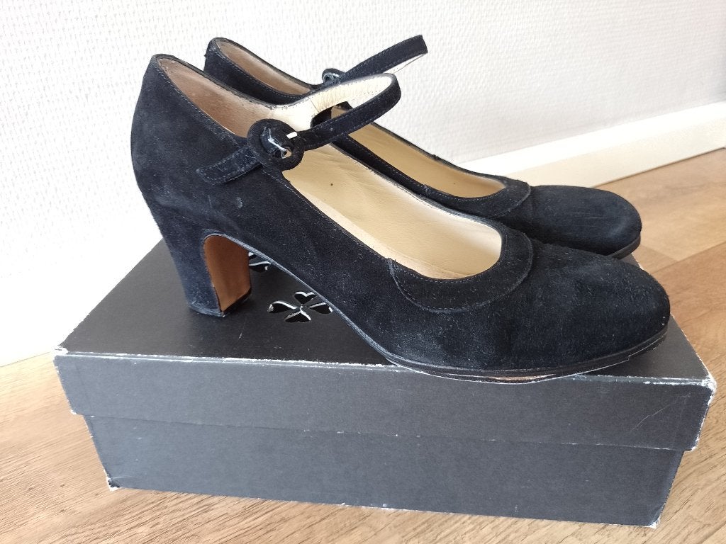Flamenco schoenen dames maat 41,5 zwart suede, Kleding | Dames, Zwart, Dansschoenen, Ophalen of Verzenden, Zo goed als nieuw