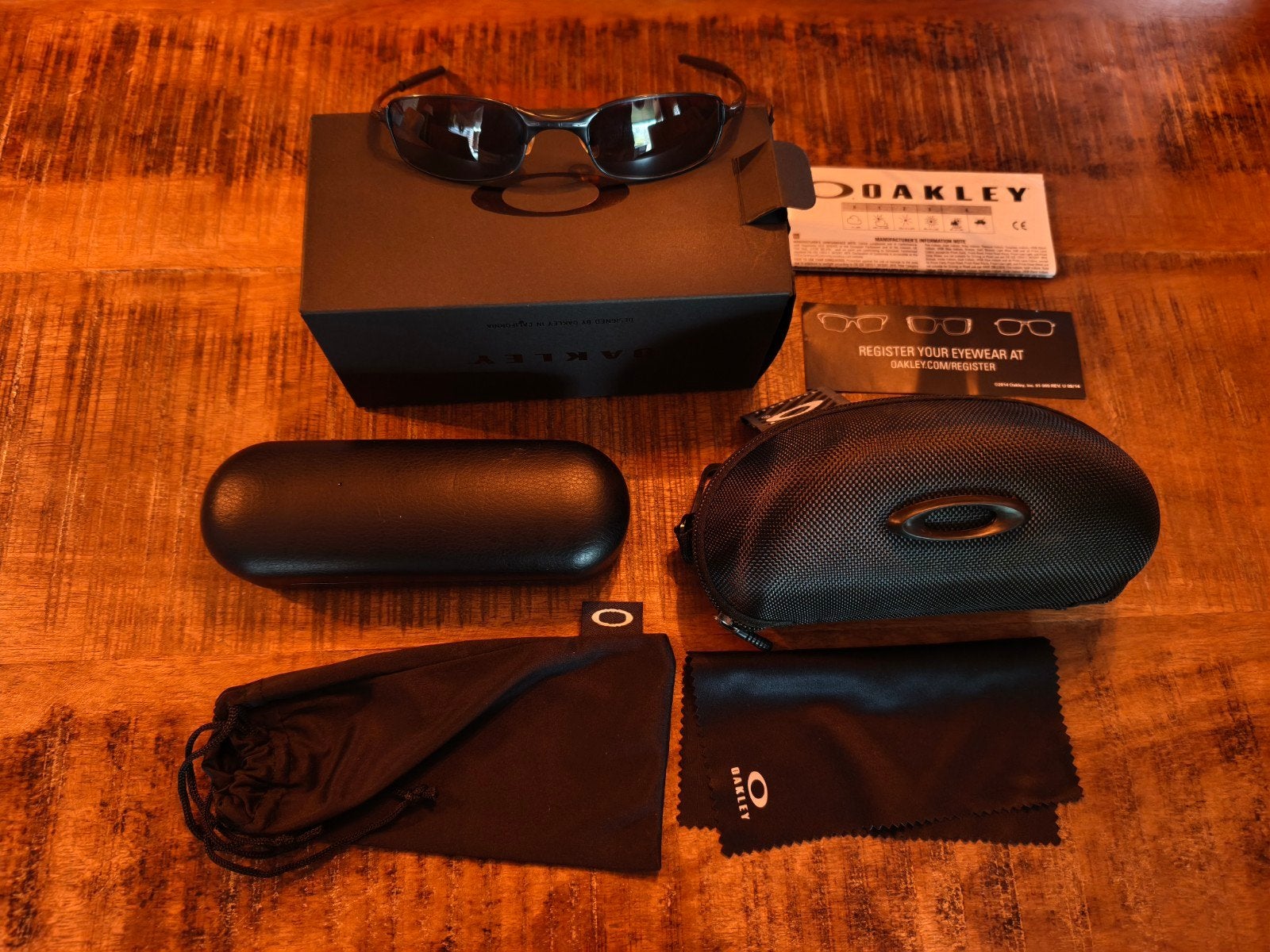 Oakley Square Wire 2.0      Nieuwstaat !!, Zonnebril, Zwart, Ophalen of Verzenden, Zo goed als nieuw