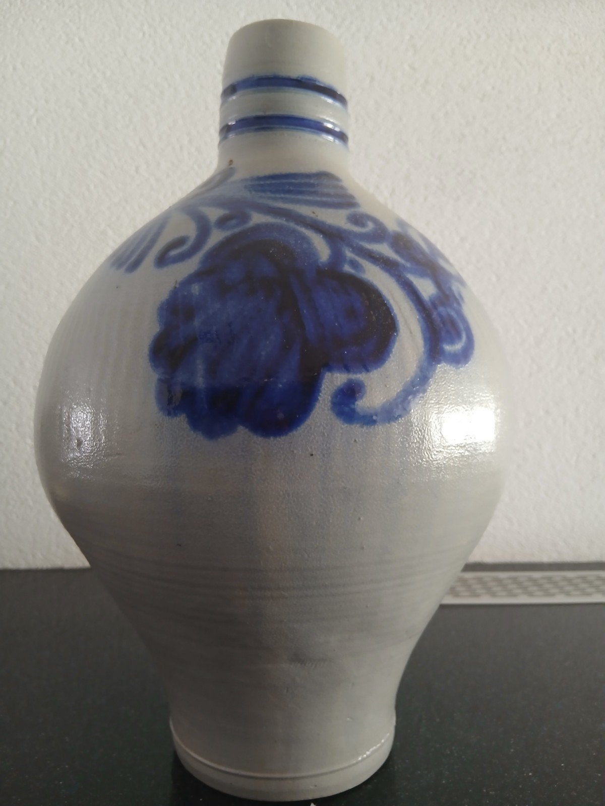 Vintage Westerwald kruik met kobaltblauwe decoratie, Antiek en Kunst, Ophalen of Verzenden