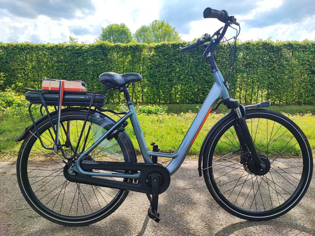 Elektrische fiets Stella Livorno, Fietsen en Brommers, Elektrische fietsen, 47 tot 51 cm, Ophalen, Zo goed als nieuw, 50 km per accu of meer