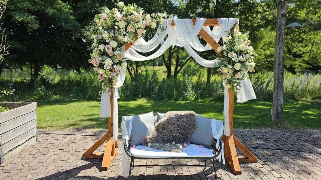 Houten backdrop te koop – ideaal voor bruiloften & events, Ophalen, Zo goed als nieuw, Versiering, Geboorte of Huwelijk