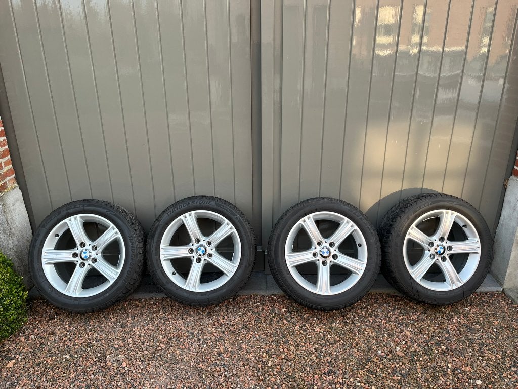 originele Bmw 393 style velgen met winterbanden, Ophalen, Zo goed als nieuw