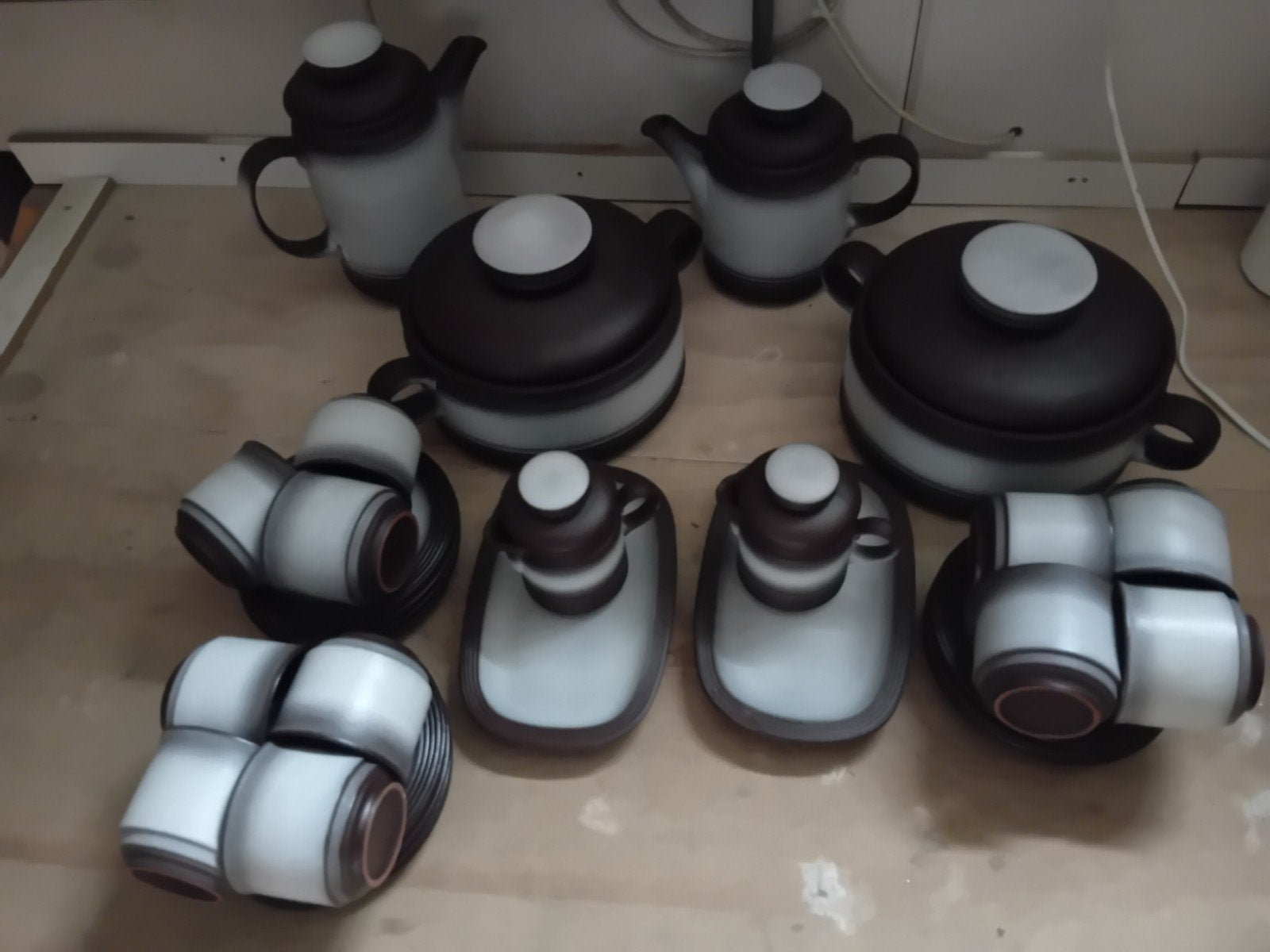 Vintage aardewerk servies - 19 delig jaren 70, Vintage, Ophalen of Verzenden, Zo goed als nieuw, Aardewerk
