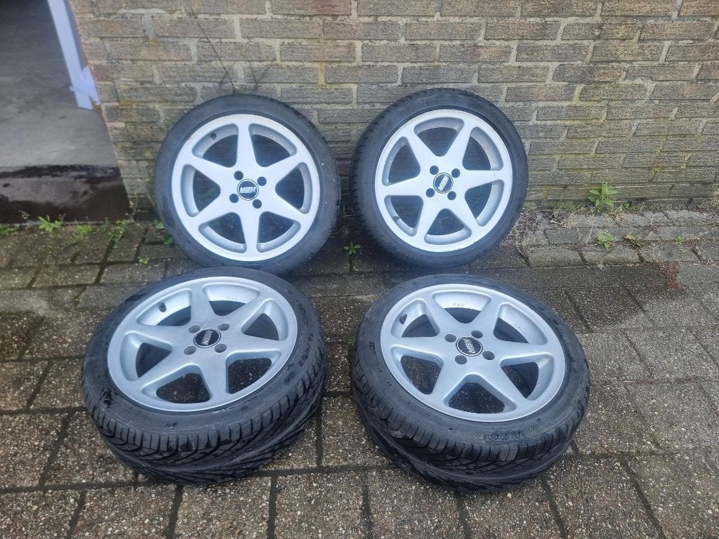 4 mooie 16 inch  6 spaaks lichtmetalen velgen MBN, Ophalen of Verzenden, Gebruikt, Volkswagen