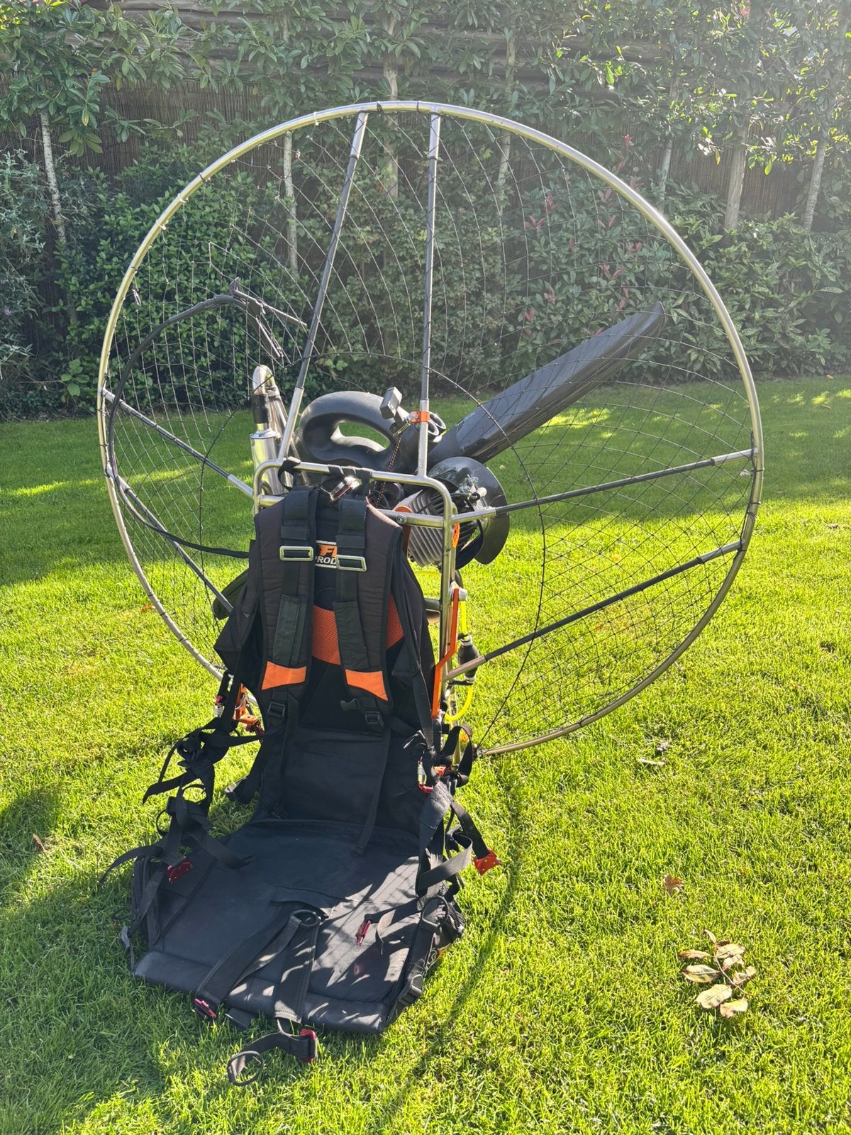 Paramotor cors air black devil(eventueel met scherm), Sport en Fitness, Ophalen, Zo goed als nieuw, Scherm