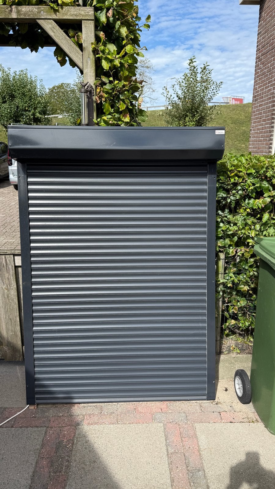 Huco Rolluik 1.17m breed x1.63,5 m hoog, 2 jaar oud, Ophalen, Zo goed als nieuw, 100 tot 150 cm, 150 tot 200 cm