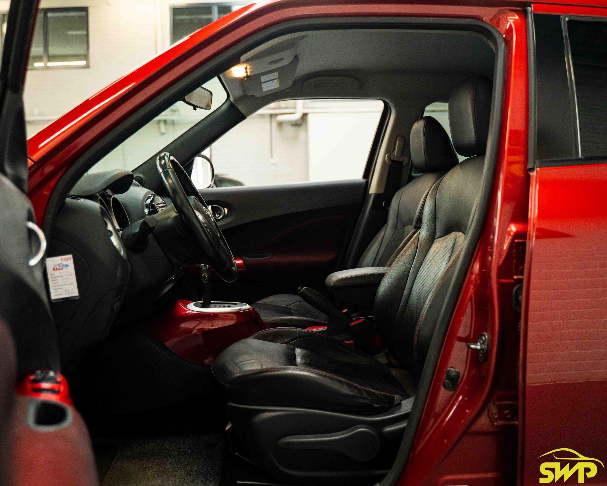 Nissan Juke 1.6 Tekna | Automaat | Spoiler | Navi | Cruise |, Auto's, Nissan, Euro 5, 4 cilinders, Stoelverwarming, Leder