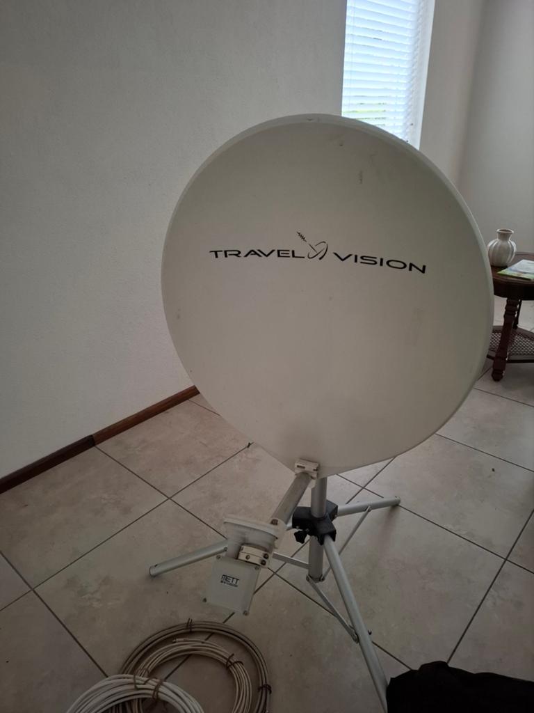 Travel Vision schotelantenne met Canal Digitaal ontvanger, Ophalen, Gebruikt, (Schotel)antenne, Overige merken