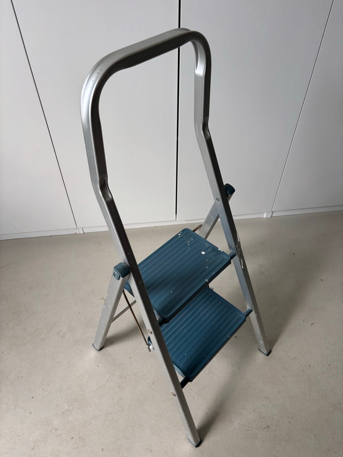 Altrex Giant G402 XL Opstapje - Zo goed als nieuw, Ophalen, Gebruikt, Trap, Opvouwbaar of Inschuifbaar