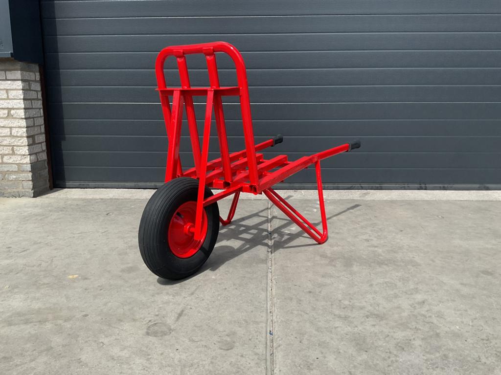 Zeer nette Steenkruiwagen “Matador” echt top staat !, Tuin en Terras, Kruiwagens, Gebruikt, Ophalen