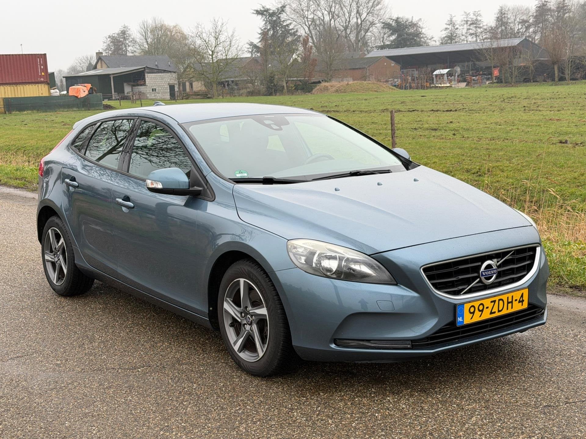 Volvo V40 1.6 T3 Kinetic Airco NAP APK 02-2027 Navi, Voorwielaandrijving, Stof, Gebruikt, Zwart
