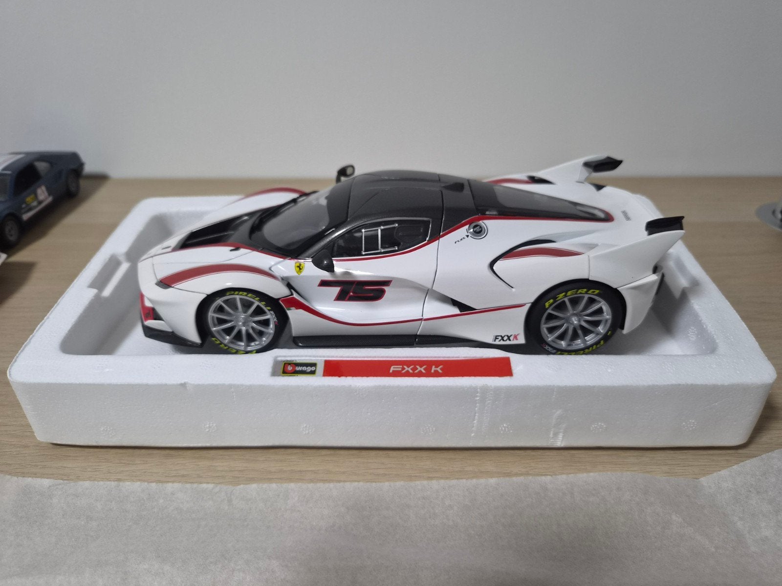 Ferrari FXX-K #75 Bburago Signature Series 1:18, Ophalen of Verzenden, Nieuw, Auto, Bburago