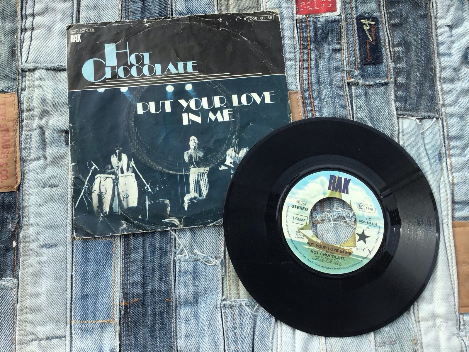 Hot Chocolate - Put Your Love In Me (Vinyl Single), Gebruikt, 7 inch, Ophalen of Verzenden, Pop