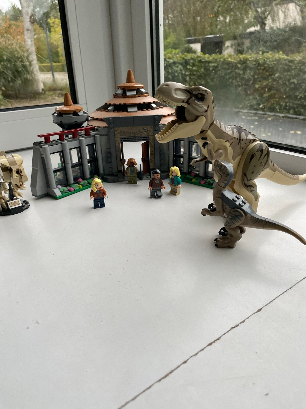 Lego Jurassic World 76961: Bezoekerscentrum T. rex & Raptor ...
