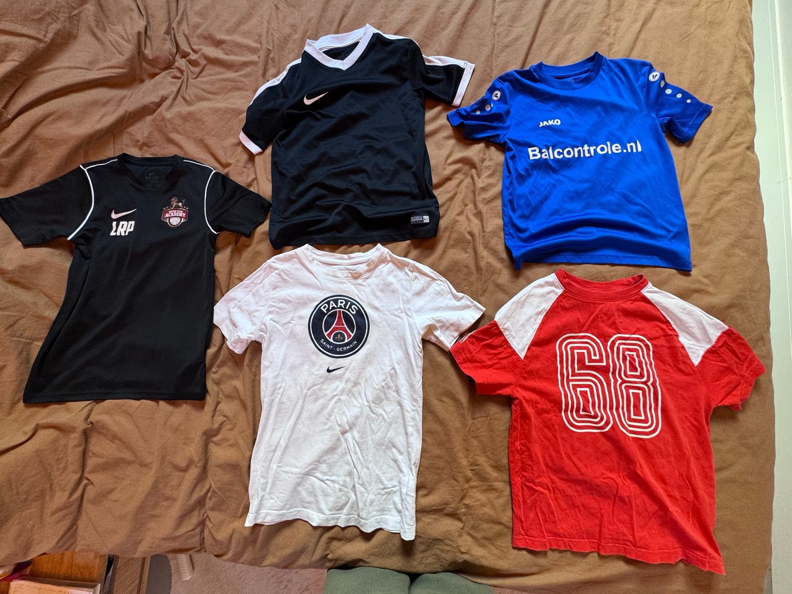 Jongens T-shirts/Sportshirts Maat 134-140 (5 stuks), Kinderen en Baby's, Ophalen of Verzenden, Gebruikt, Jongen
