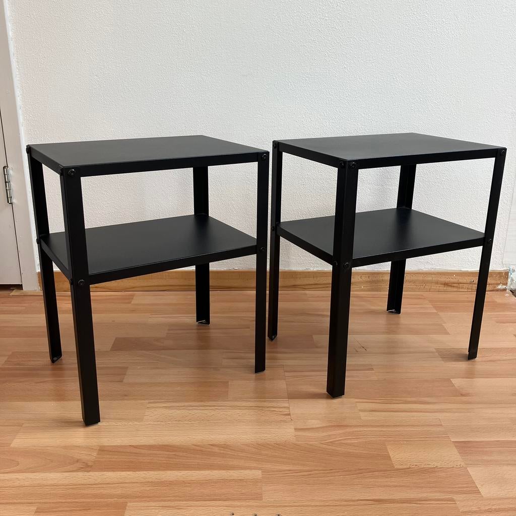 IKEA KNARREVIK Nachtkastje Zwart - Zo goed als nieuw, Huis en Inrichting, Ophalen, Metaal of Aluminium, 55 tot 70 cm, Zo goed als nieuw
